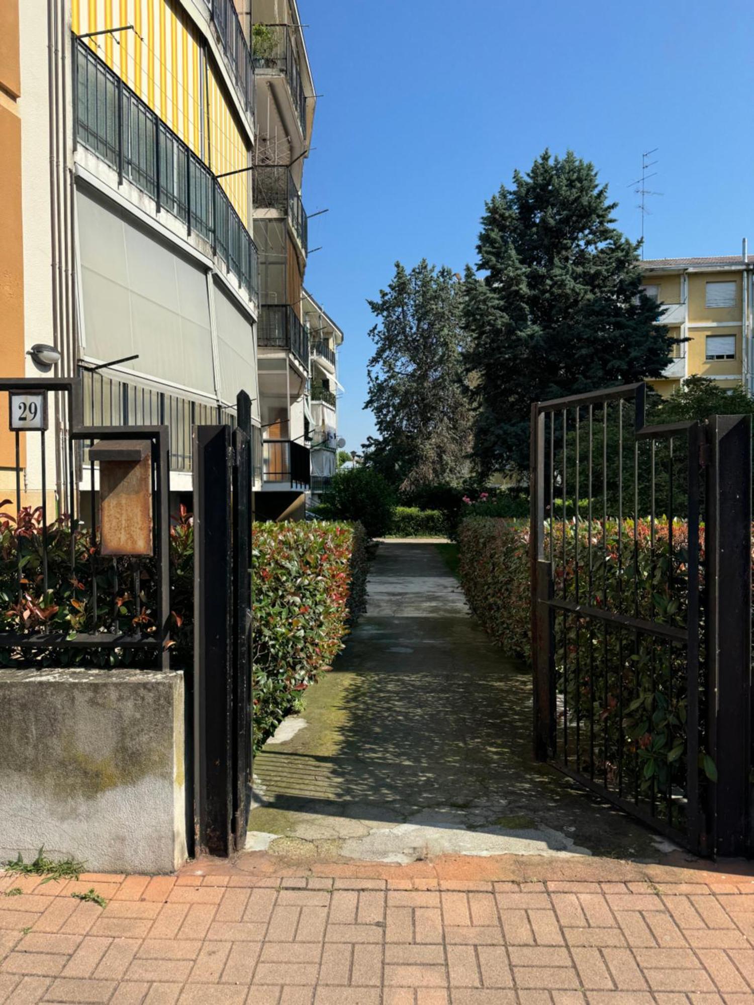 Casa Grivola 29 Apartment Vercelli Bagian luar foto
